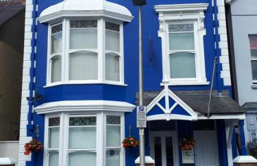 Glenholme Apartments - Photo 2