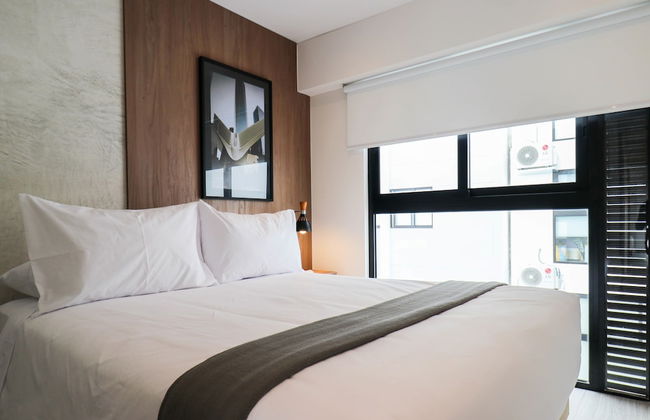 w Captivating 1BR in Miraflores - Photo 25