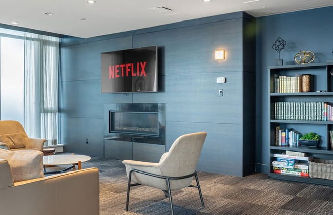 By Stampede Free Parking Banff Pass Wine More - Photo 31