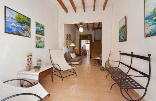 Ca na Miquela - Photo 3