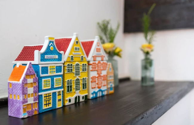 Charming Harbour Home at Historic Handelskade - Photo 16