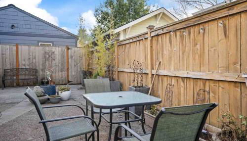 Charming Home in Inner Southeast Portland - Photo 5