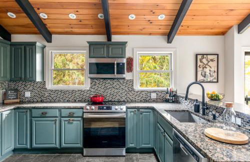 Woodpecker House - Mountain retreat with hot tub - 10 min to skiing in Hunter & Windham - Foto 7