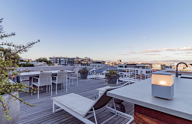 Stylish Apartment With Rooftop Deck Pool 53 Napier - Photo 8