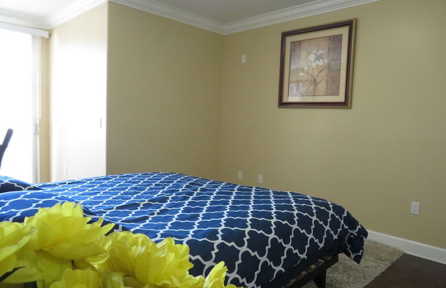 2 Bed 2 Bath in Studio City - Foto 27