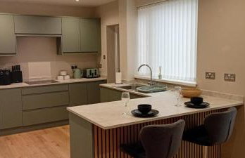 Martindale Close - 3 Bedrooms - Sleeps 5 - Photo 1