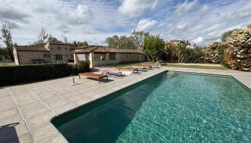 Charme provençal Mas authentique avec piscine - Photo 1, sunbed