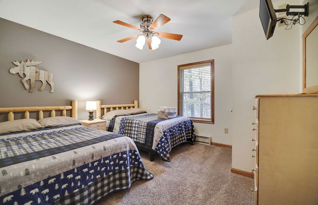 Woodland Oasis by Avantstay Hot Tub, Firepit, Walk to Lake - Photo 28