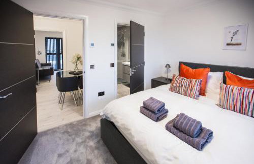 Lewis Living - Foto 1