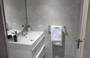 Sunny Guadalmina Apartment - Photo 19