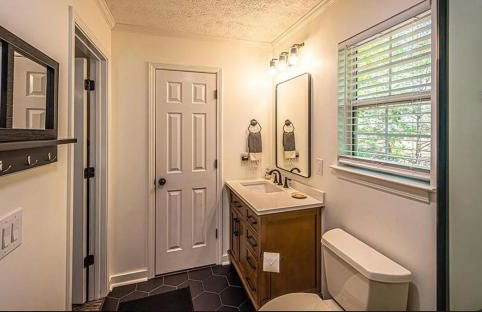 Dahlonega Escape, Wineries, Game Room, Hiking - Photo 31