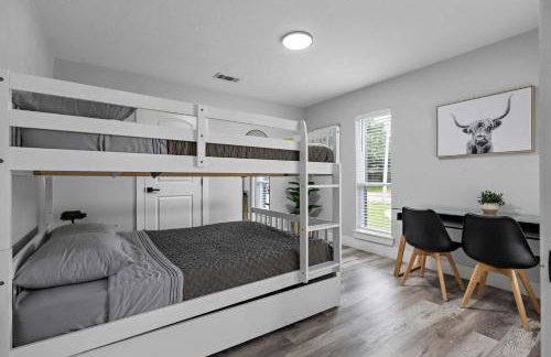 Dallas Family Fun Haus with Pool and Massive Game Room - Foto 33