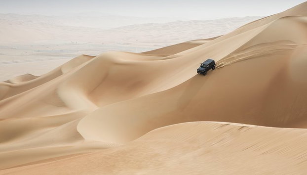 Private Liwa Full Day Desert Safari para parejas - Foto 2, Ataques a las dunas