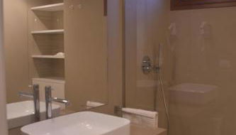 Caladdaura - Foto 2, Shower