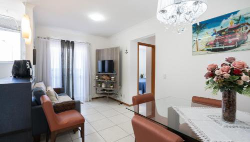 Apartamento a 400M PRAIA com PISCINA sacada com CHURRASQUEIRA privativa Wi-Fi Portaria 24h PLAYGROUND INFANTIL Quadra de esportes e vaga privativa de GARAGEM Reserve agora mesmo - Foto 4