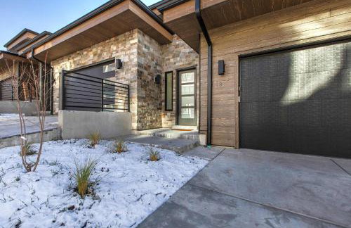 Mountain House PC, Snowy Lake Views Private Hot Tub, New Build, Jordanelle Lake! - Foto 35