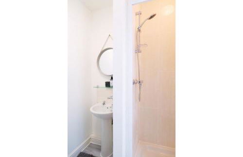 Town Centre House with parking, Wi-Fi - Foto 20