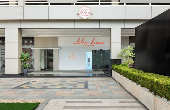 Royal Continental Suites - Photo 53