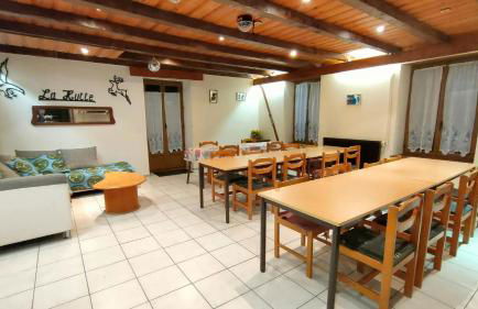 Gîte spacieux à 2 km des pistes de ski - Foto 2