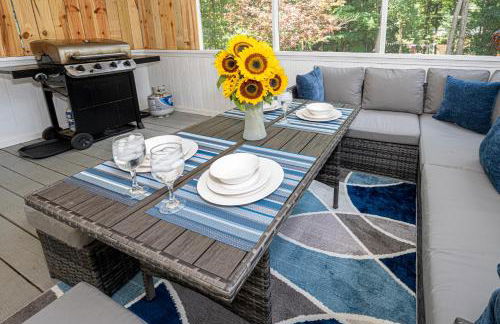 Kernersville King Beds Hot Tub Arcade Firepit - Photo 33