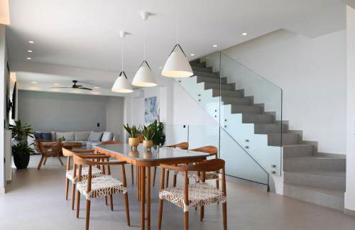 Rozites Luxury Beachfront Villa, By Hellocrete - Foto 14