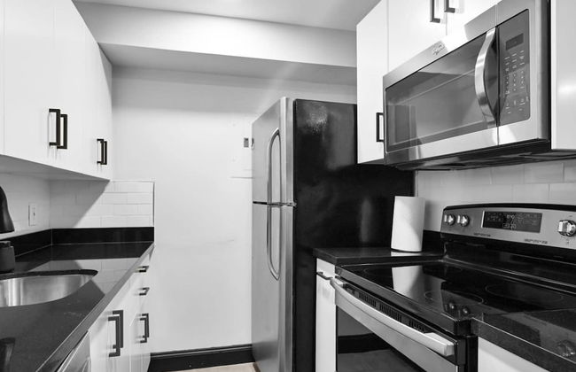 Escape to This Gorgeous new Wilton Manors Villa - Photo 48