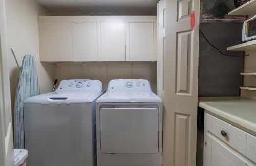 What-A-View HSV - Serene Lakeside Town Home - Foto 26