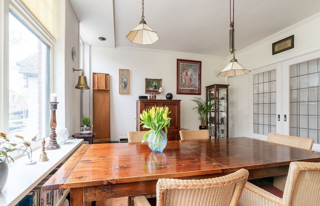 Wonderful Mansion in Giethoorn near Museum with Terrace - Photo 33