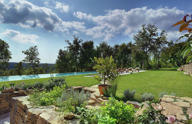 Magnificent Villa in Groznjan With High-end Kitchen & Pool - Foto 33