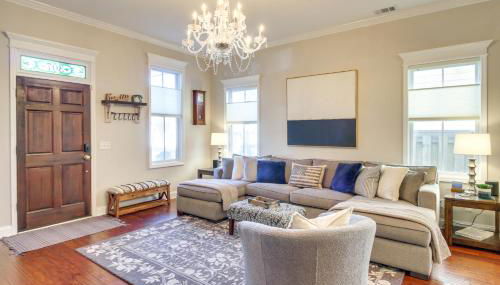 Chic Thomas Square Home in Walkable Location! - Foto 4