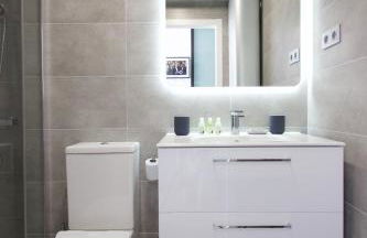 Hip & Cozy 2 room apt - Foto 9