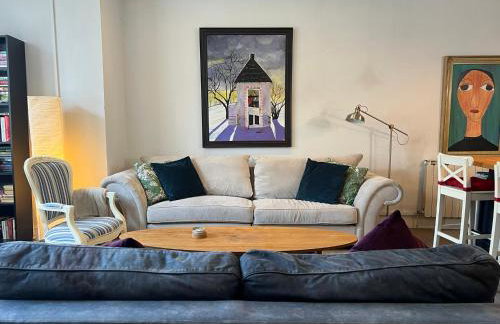 Hampton Court Grand Snug Sleeps 6 - Palace walk - Foto 2
