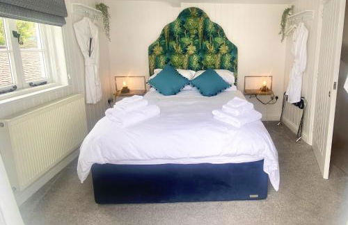 Stylish Cottage with Quay and River View - Foto 14