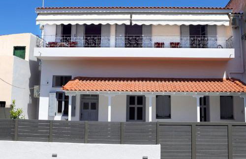 AXS APARTMENTS Top Floor Seaview Aegina Town - Foto 1
