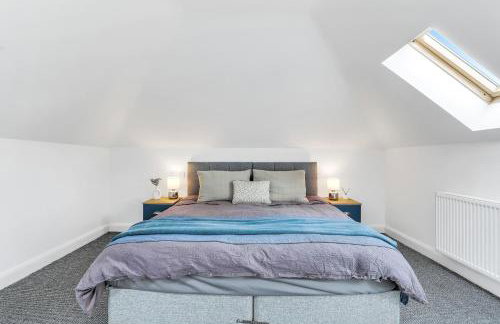 Comfortable 3-Bed Dormer Bungalow Family & Business Friendly - Photo 29