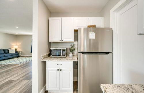 Canal-Front Home with Dock and Patio in North Port - Foto 8