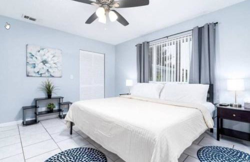 Cozy Getaway with Pool and Putting Green Unit 2 - Foto 9