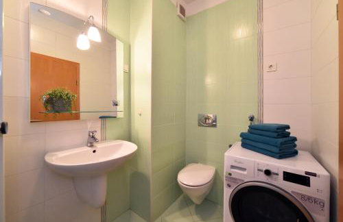 BLOCK APARTMENT PARK with private garage parking - Foto 19