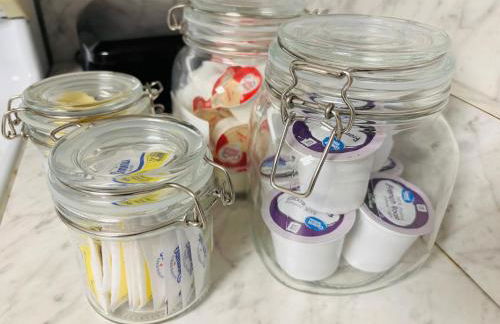 The Charming Cozy 4-Bedroom Getaway in Glen Burnie - Foto 31