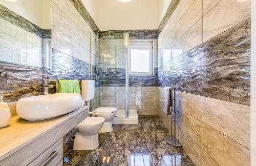 Modern Mediterreanean Villa by villatinapula - Foto 34