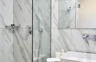 Spacious 2bd Apt in Prime Location next to Divani - Foto 25