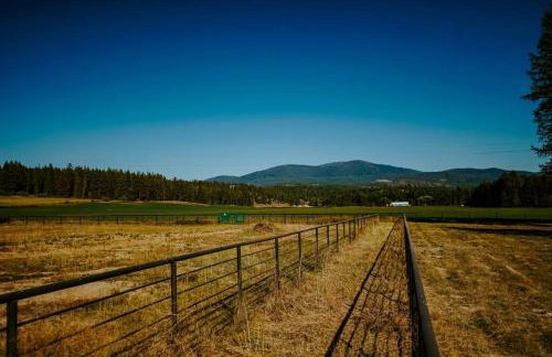 Luxe Nordic Barndominium Retreat at Black Pine - Foto 35