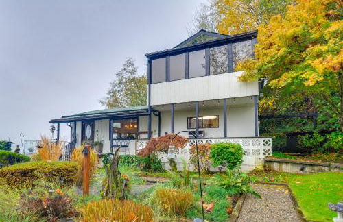 Steps to Beach Scenic Escape in Port Orchard! - Foto 3