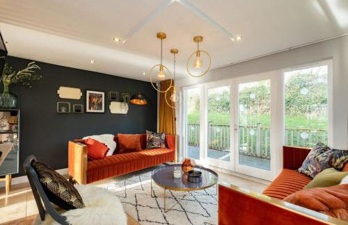 Trewhiddle Retreat V5 by Together Travel - Luxury 4-Bedroom Villa - Foto 1