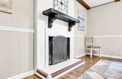 Greensboro Get-together, K Bed, Secret Playroom, central location - Foto 20