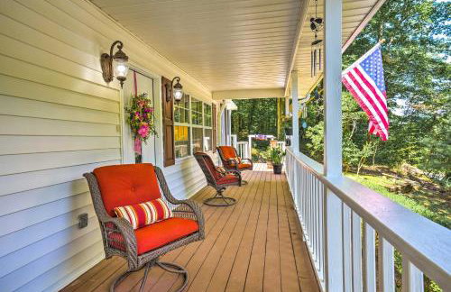 Secluded Chattanooga Getaway w/ Deck + Yard! - Foto 21