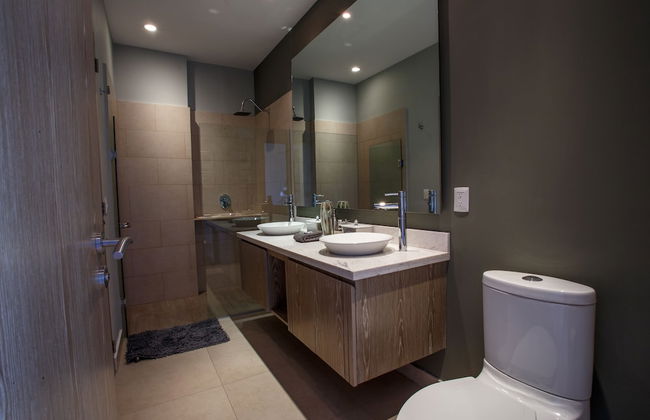 Designer Condo in Zona Romantica - Foto 8