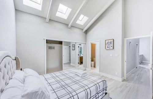 Luxury Family Home w AC and Patio near Meta and Stanford - Foto 23