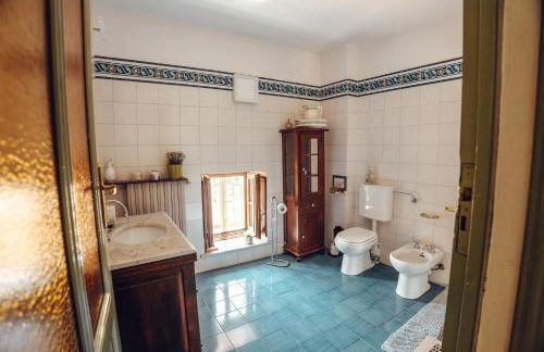 Maison typique avec vue sur les vignes des Langhe - Foto 45