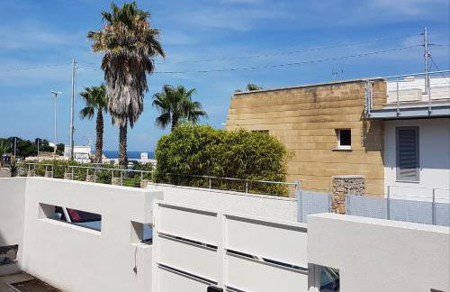 Torre dell'Orso centro - villino vista mare con ampio giardino - Foto 4